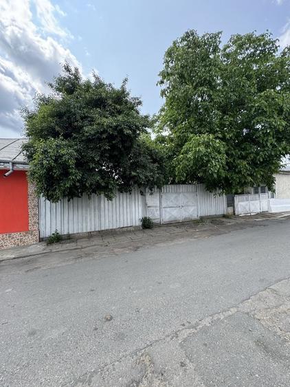 Casă cu 4 camere în Tecuci
