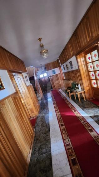 Casă individuală cu 5 camere cu Canalizare în Decebal