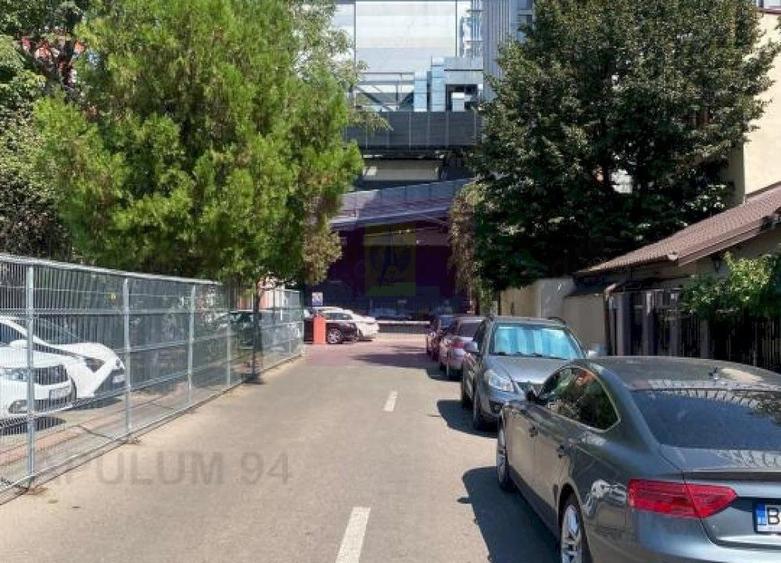 Spațiu comercial, de 9,000 mp, în Vatra Luminoasă