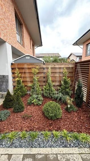 Duplex cu 4 camere cu Canalizare în Florești