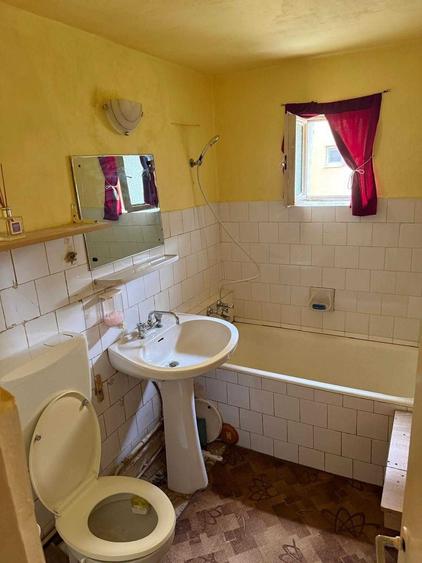 Apartament cu 2 camere decomandat în Cetate