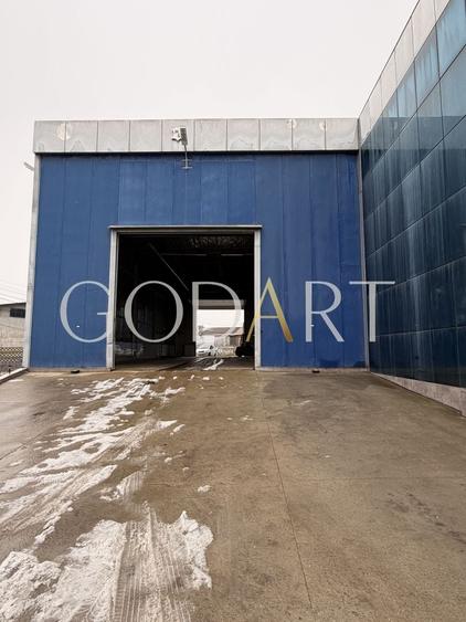 Spațiu industrial, de 4,000 mp, în Central