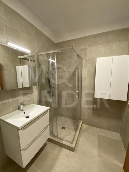 Apartament cu 2 camere semidecomandat, mobilat în Bună Ziua
