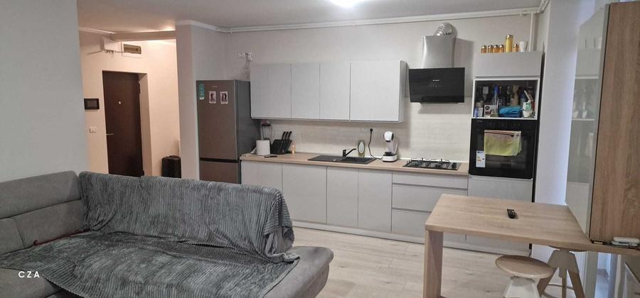 Apartament cu 2 camere decomandat în Central