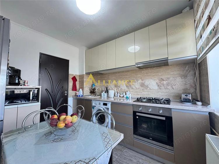 Apartament cu 3 camere, mobilat în Brâncoveanu