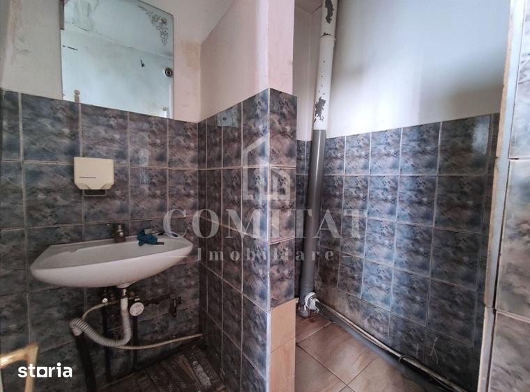 Casă cu 6 camere cu Teren 125 Mp în Central