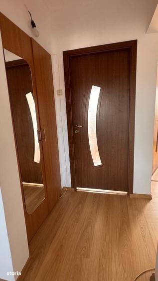 Apartament cu 3 camere, mobilat în Central