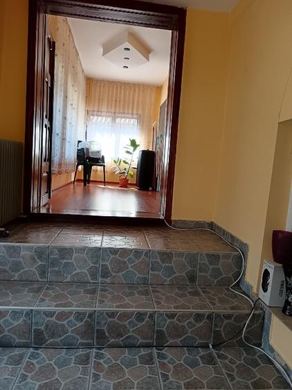 Casă individuală cu 3 camere cu Teren 6100 Mp în Micești