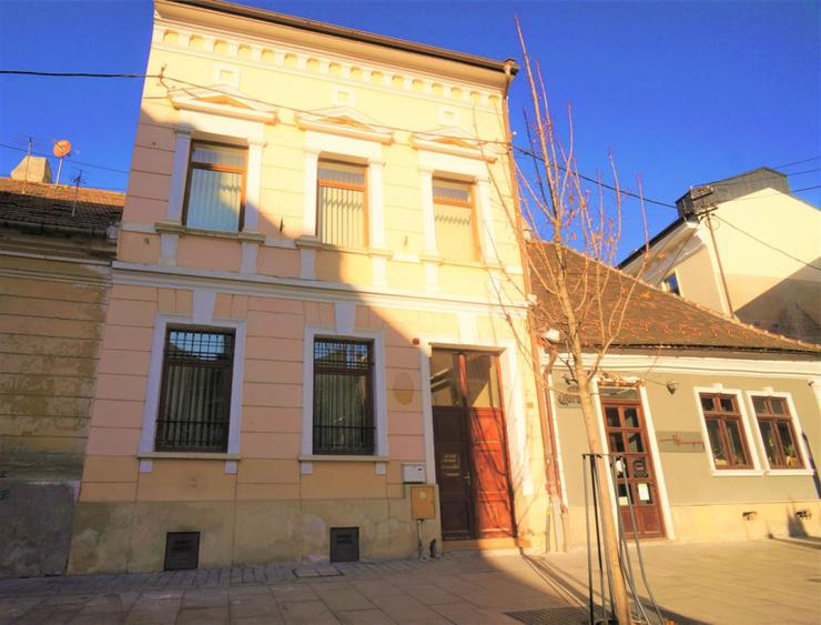 Casă cu Teren 500 Mp în Central