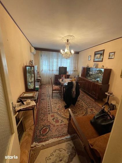 Apartament cu 3 camere decomandat în Mazepa 1