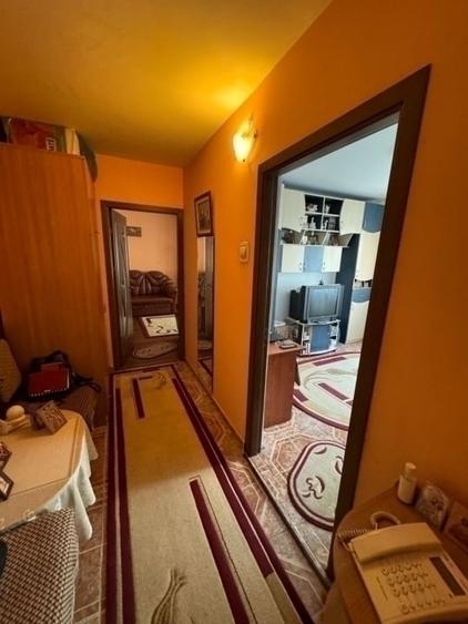 Apartament cu 2 camere decomandat în Nicolina