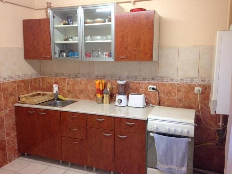 Apartament cu 2 camere decomandat în Plopilor