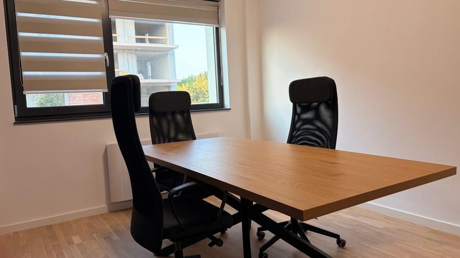 Apartament cu 3 camere, mobilat în Aradului
