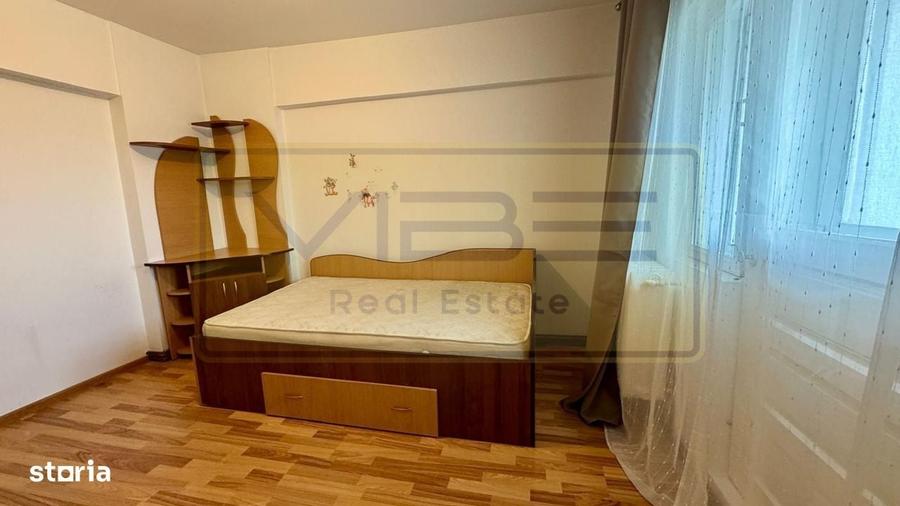 Apartament cu 3 camere decomandat în Gară