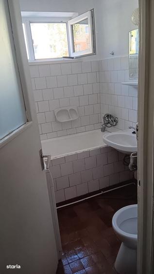 Apartament cu 2 camere semidecomandat în Micro 9