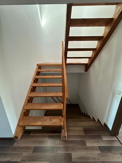 Casă individuală cu 4 camere cu Canalizare în Florești