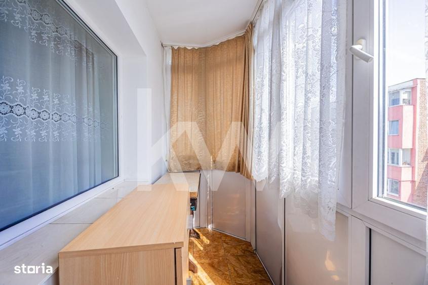 Apartament cu 2 camere decomandat în Tractorul