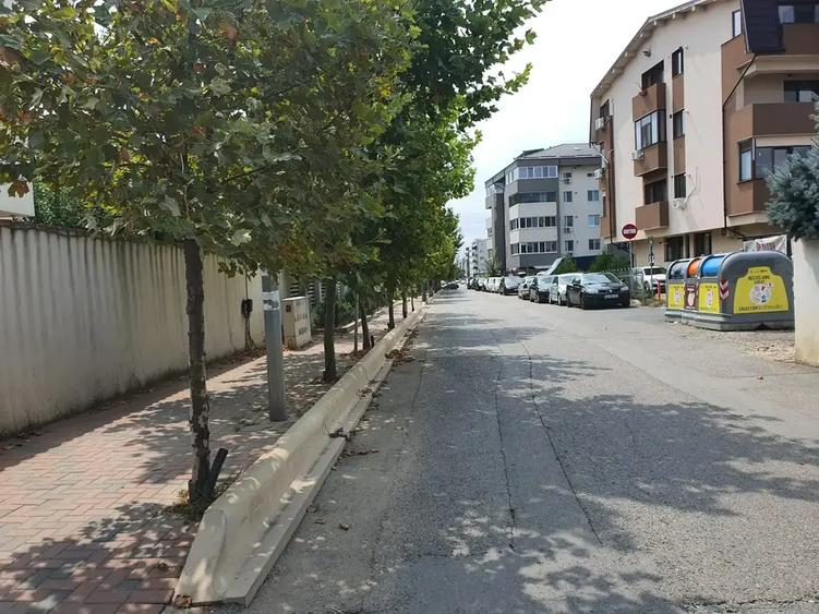 Apartament cu 2 camere decomandat în Titan