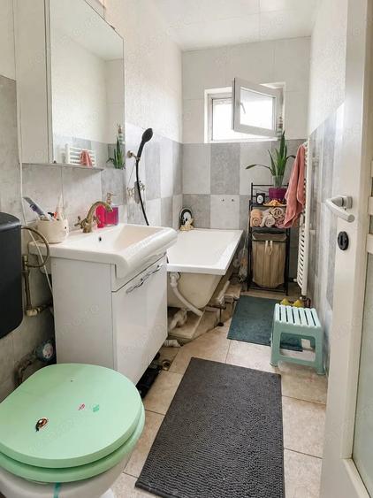 Apartament cu 2 camere semidecomandat în Șagului