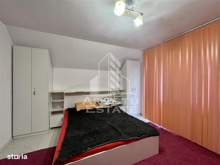 Casă cu 4 camere în Dorobanților
