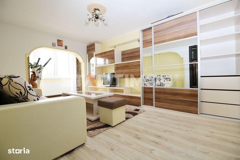 Apartament cu 2 camere decomandat în Calea București
