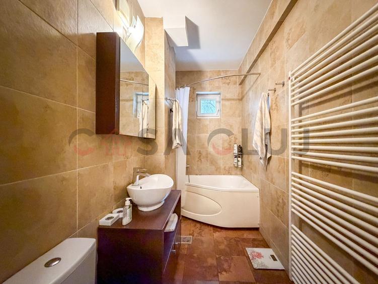 Apartament cu 3 camere decomandat, mobilat în Plopilor