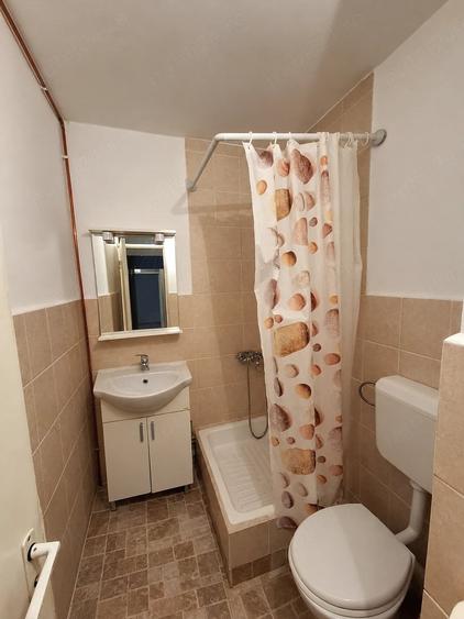 Apartament cu 4 camere decomandat în Aurel Vlaicu