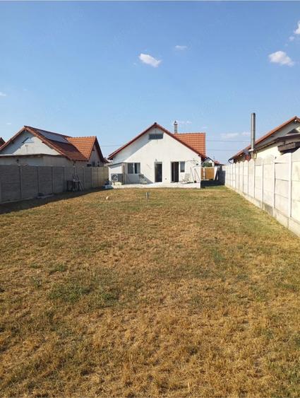 Casă cu 1 camere cu Teren 650 Mp în Central