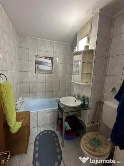 Apartament cu 3 camere decomandat în Gara