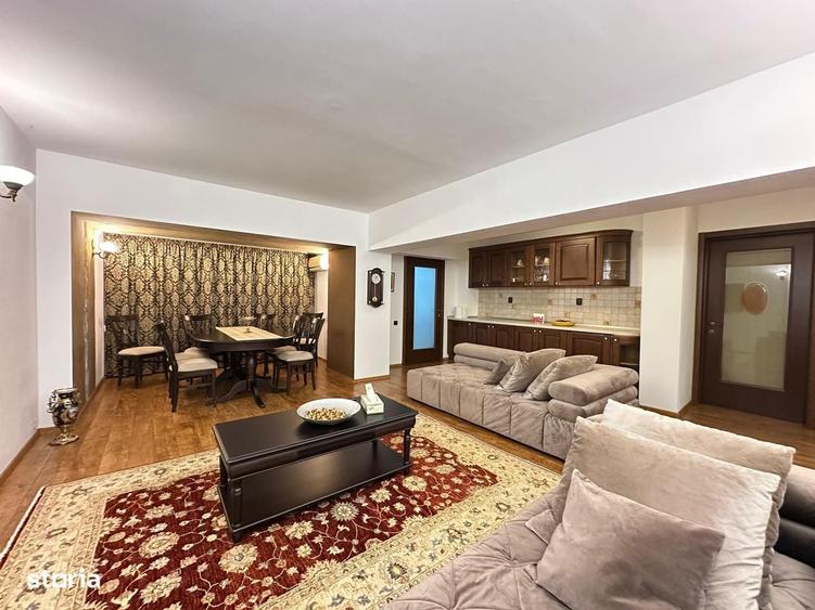 Apartament cu 3 camere în Mazepa 2