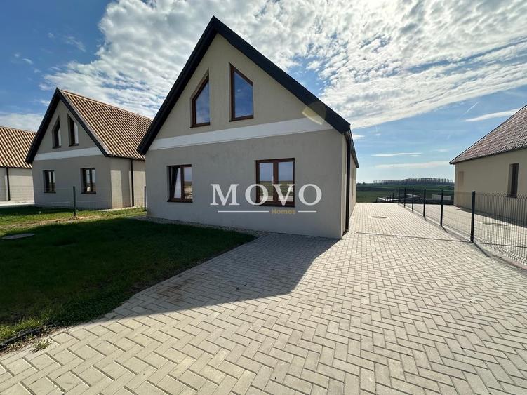Casă individuală cu 3 camere cu Teren 300 Mp în Sânandrei