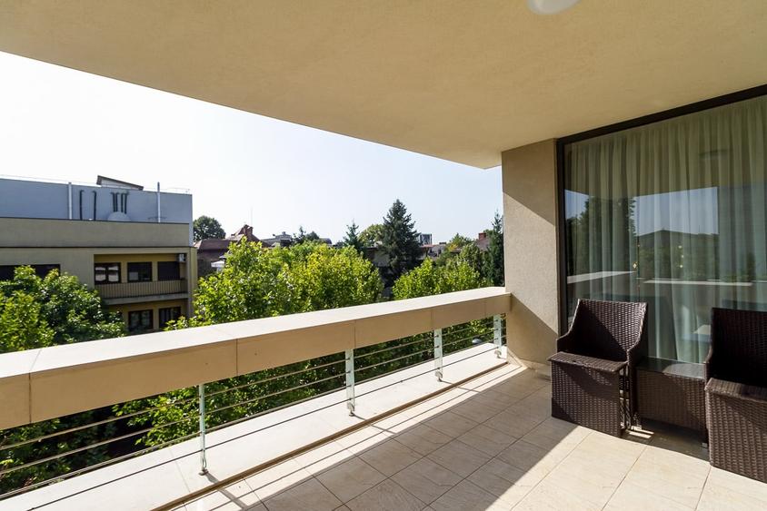 Inchiriere apartament 4 camere - Imobil mic - Primaverii - 23