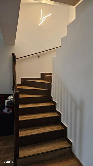 Casă cu 4 camere cu Teren 80 Mp în Chiajna