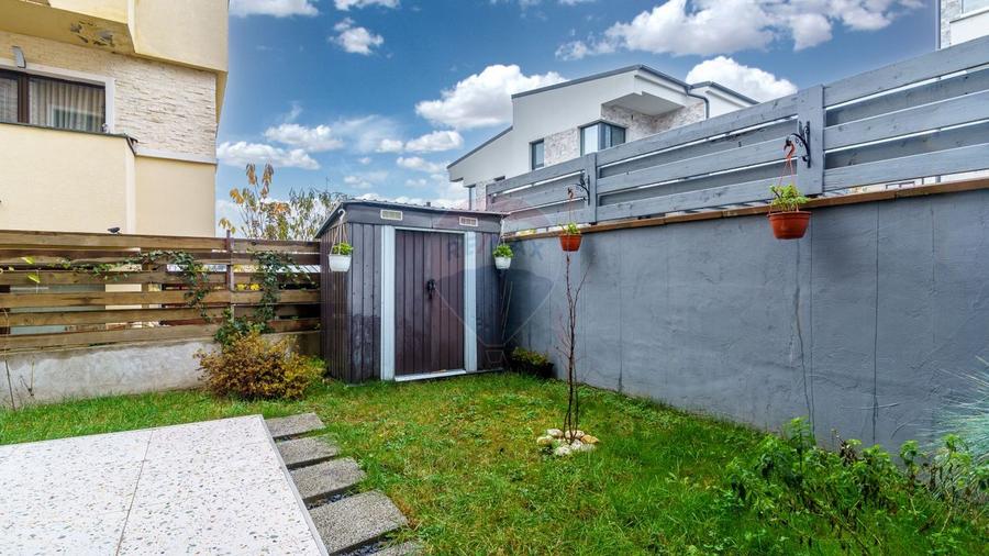 Duplex cu 4 camere cu Teren 123 Mp în Florești