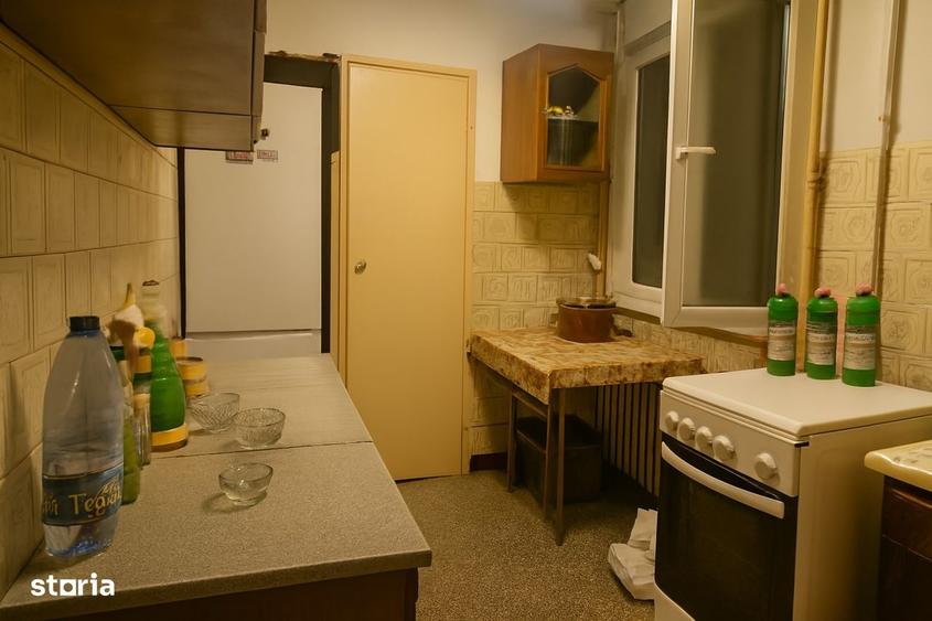 Apartament cu 2 camere decomandat în Sala Palatului