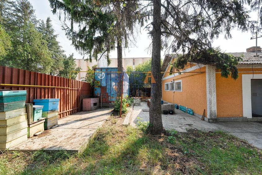 Spațiu comercial, de 450 mp, în Nord