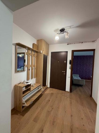 Apartament cu 3 camere decomandat în Exterior Vest