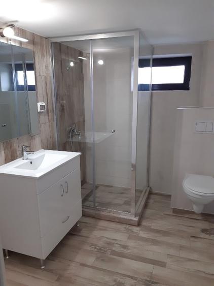 Apartament cu 4 camere decomandat, mobilat în Mogoșoaia