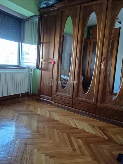 Vanzare apartament 4 camere-Bd. Decebal - 8