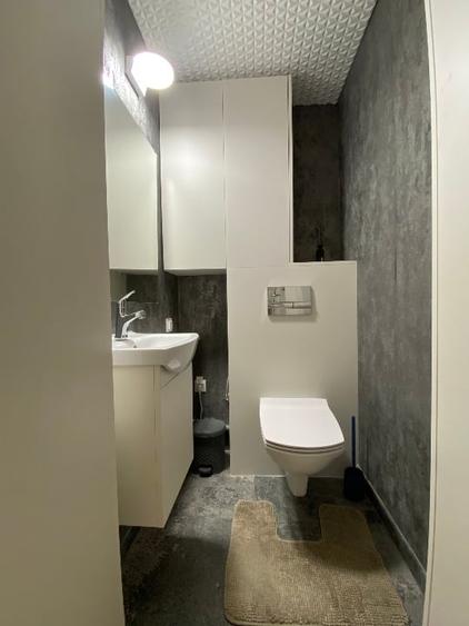Apartament cu 4 camere decomandat, mobilat în Avantgarden