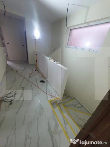 Casă cu 5 camere cu Teren 410 Mp în Urseni