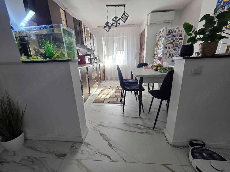 Apartament cu 3 camere decomandat în Cornetu