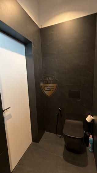 Casă individuală cu 4 camere cu Canalizare în Palazu Mare
