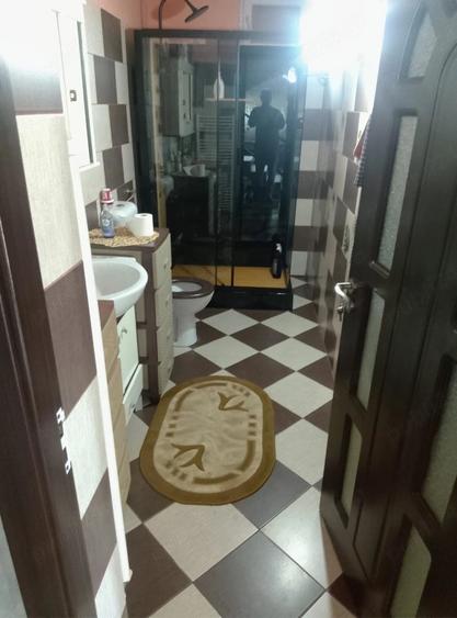 Casă cu Teren 450 Mp în Cut