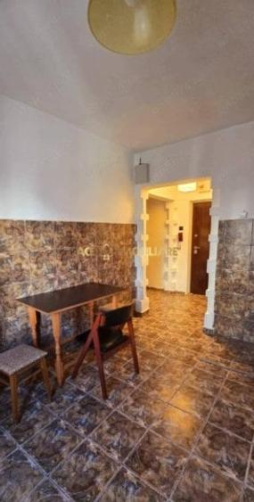 Apartament cu 2 camere decomandat, mobilat în Bucur Obor