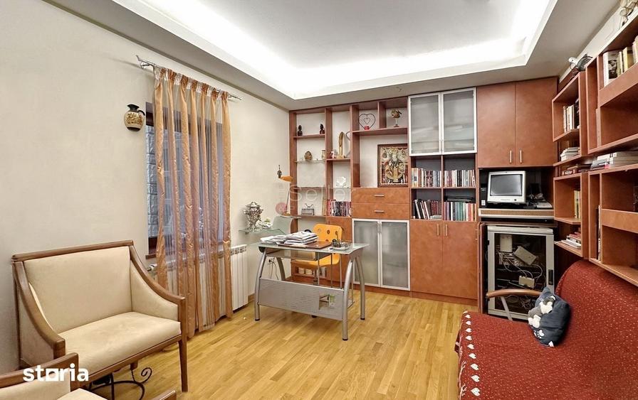 Apartament cu 4 camere în Schei