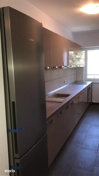 Apartament cu 4 camere, mobilat în Plopilor