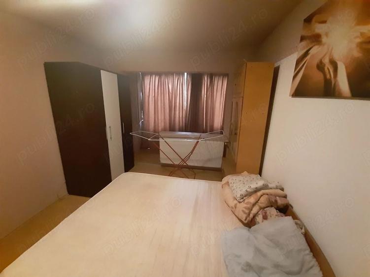 Apartament cu 3 camere semidecomandat în Valea Ialomiței
