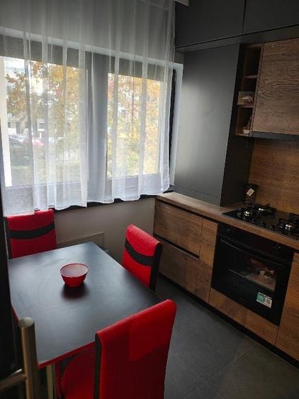 Apartament cu 3 camere decomandat, mobilat în Șelimbăr