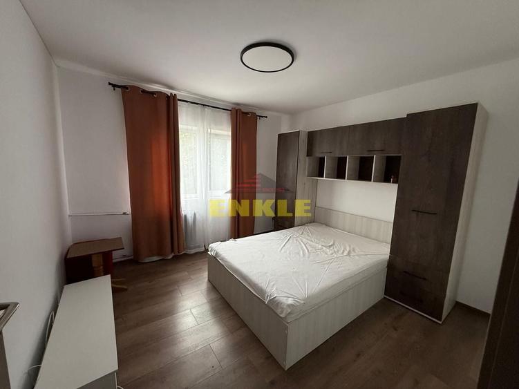 Apartament cu 2 camere decomandat în Central